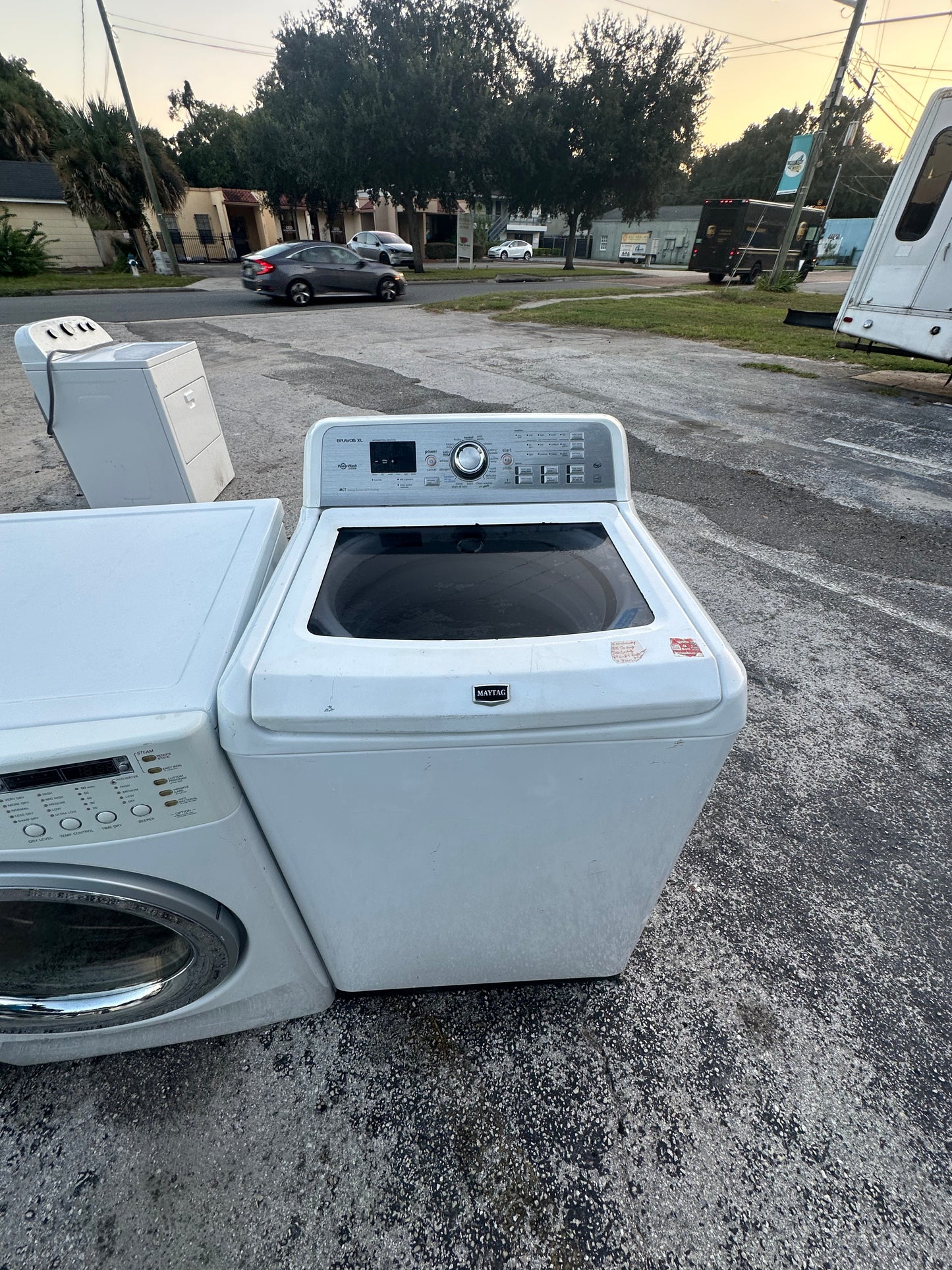 Maytag Bravos XL Top Load Washer – Model MVWB980BW0 (4.3 cu. ft.)