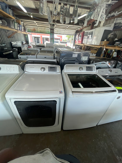 Samsung Washer And Electric Dryer Set