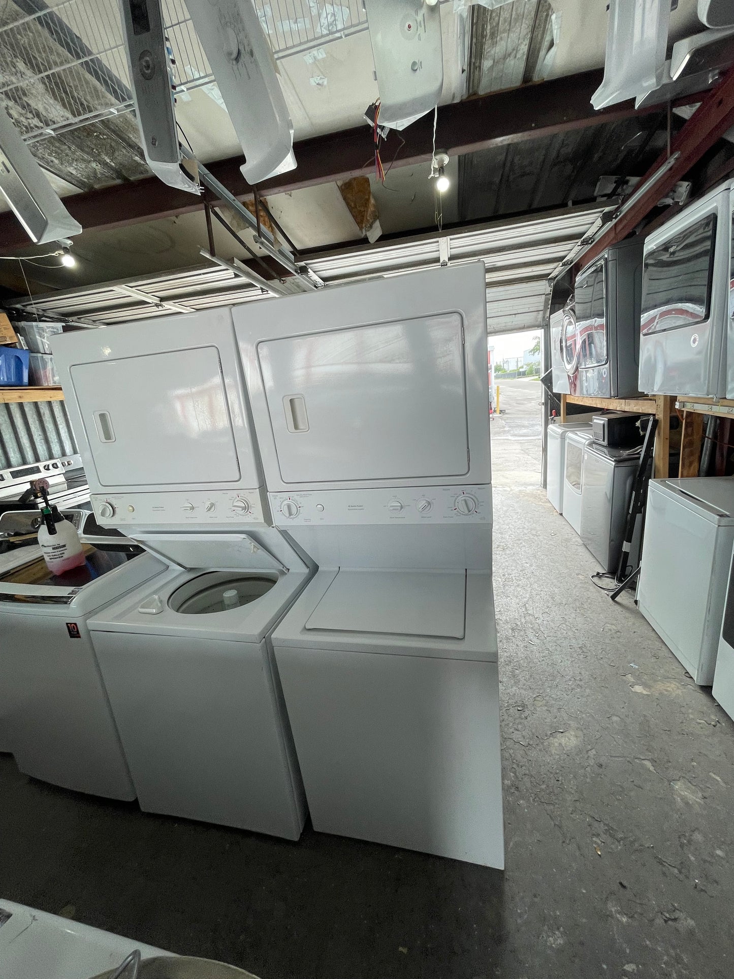 GE® 27" Unitized Spacemaker® Washer and Electric Dryer