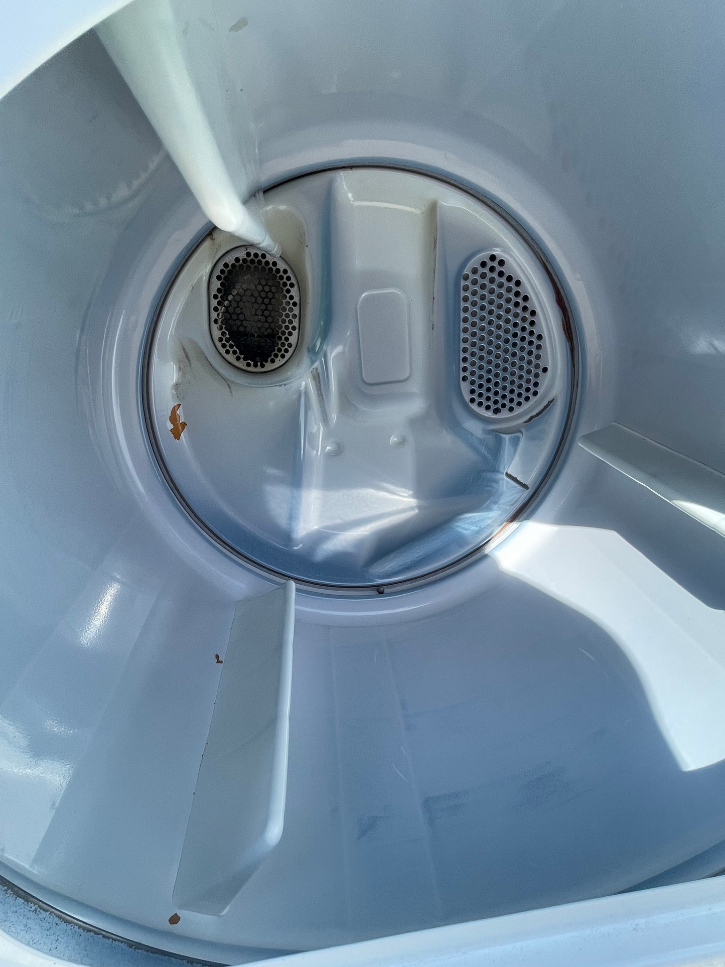 Whirlpool  WED4815EW
7.0 cu. ft. Electric Dryer with AutoDry™ Drying System and Wrinkle Shield™ Option