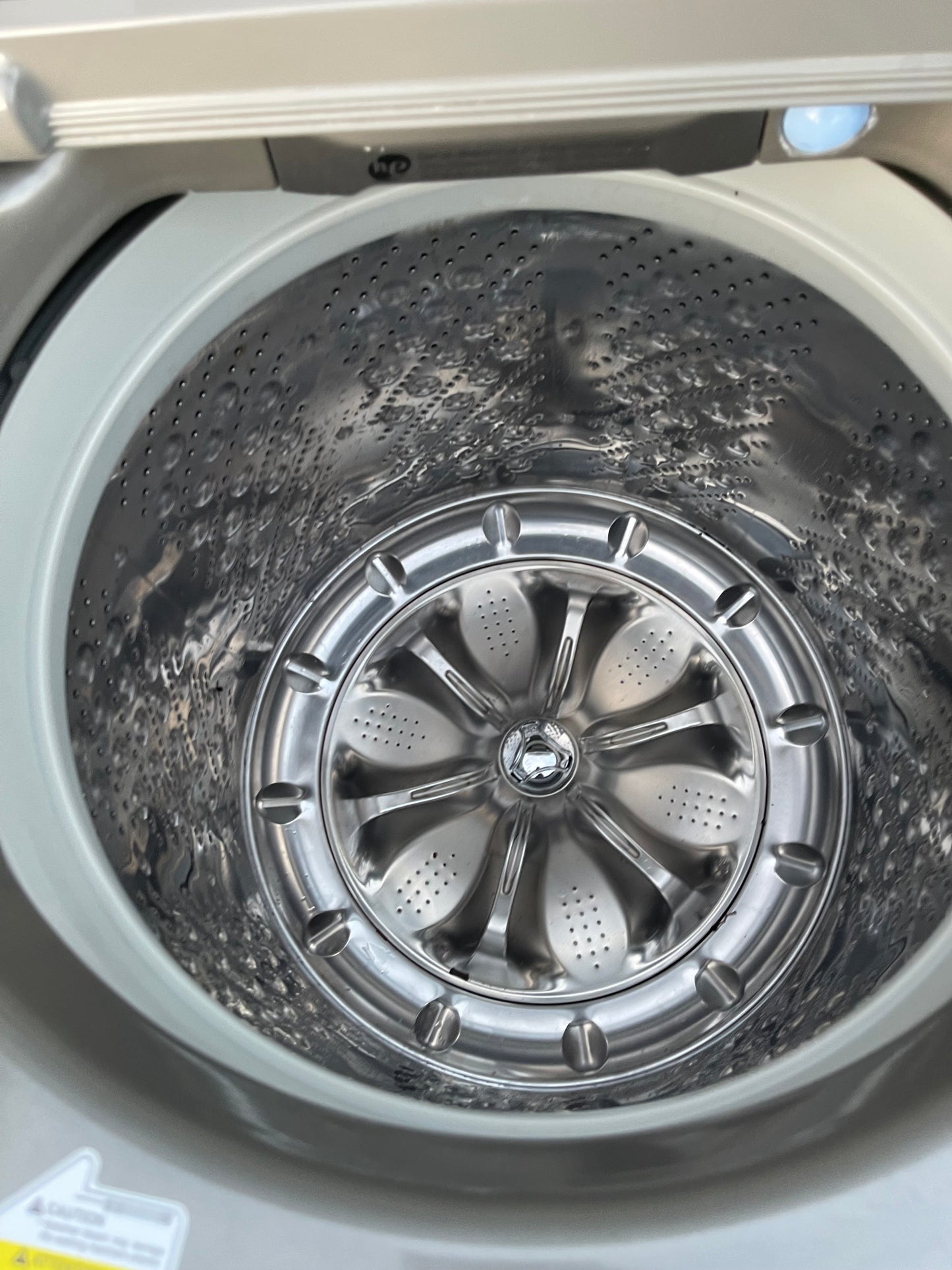 🧺 LG WT7400CV Top-Load Washer