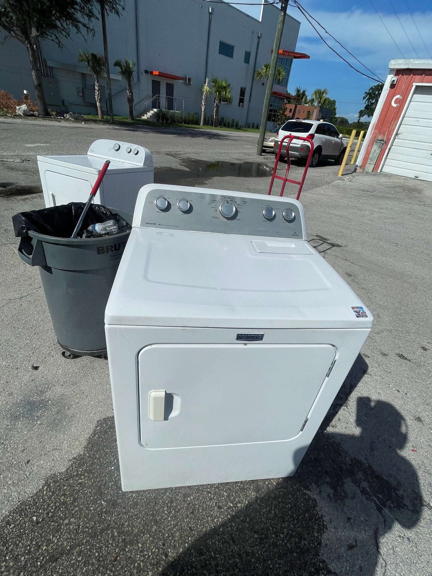 Maytag MEDX655DW
7.0 cu. ft. Dryer with Sanitize Cycle