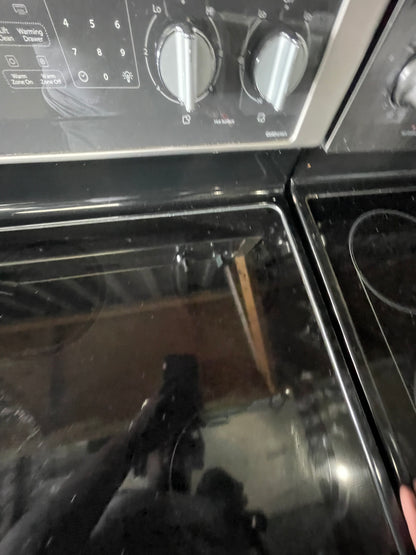 Whirlpool 6.4 Cu. Ft. Freestanding Electric Range with Warming Drawer