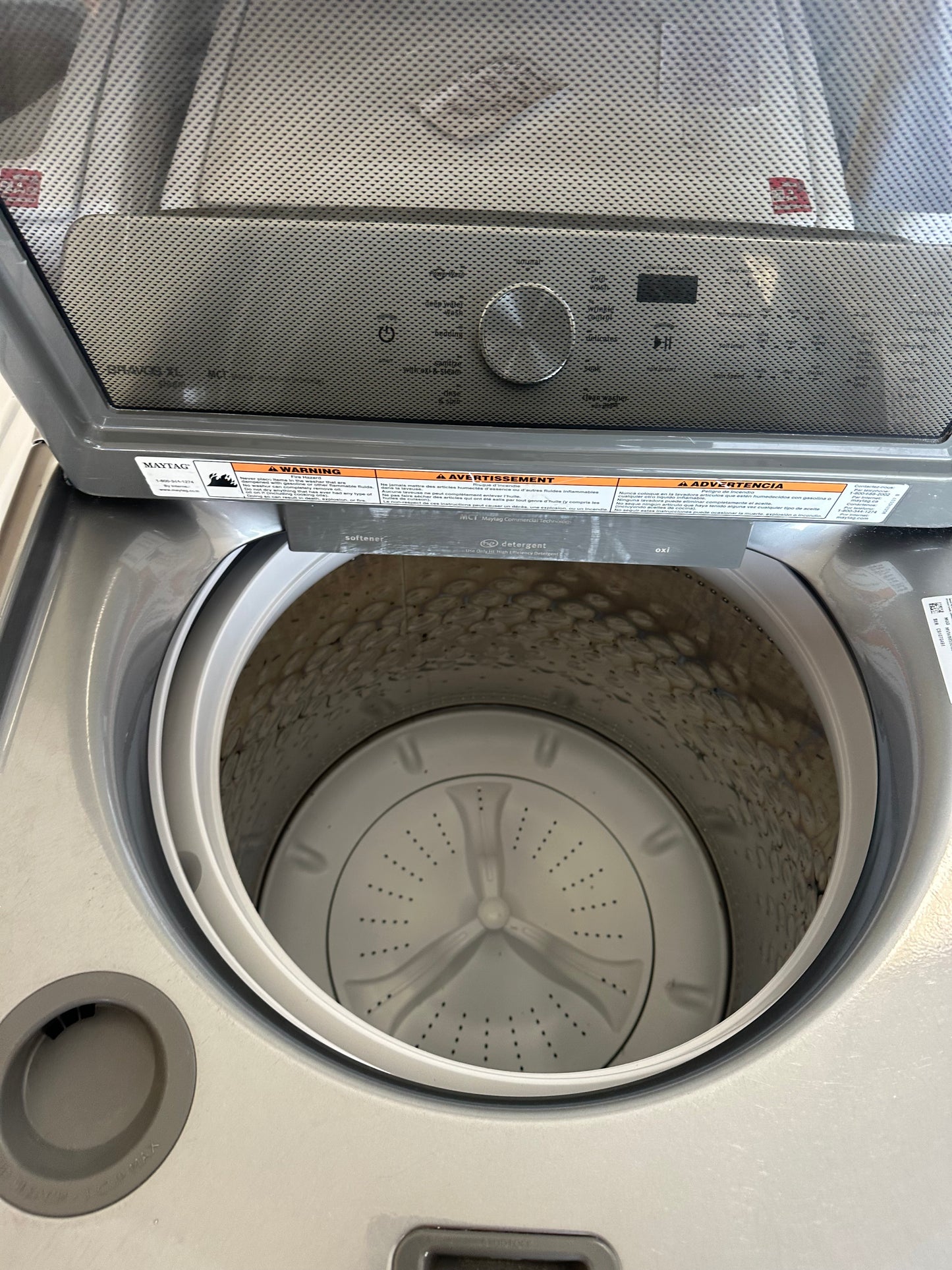 Maytag 28 Inch 4.7 cu. ft. Top Load Washer with 11 Wash Cycles