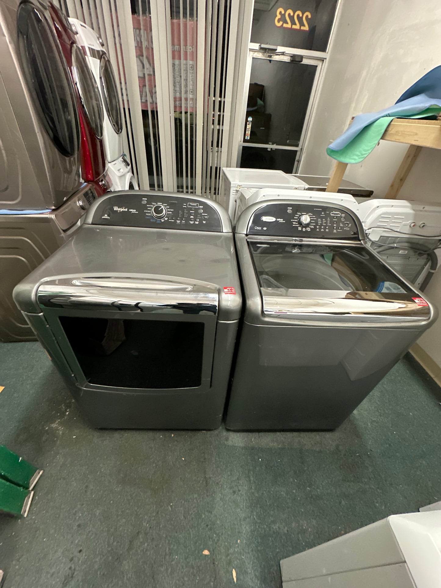 Whirlpool Washer And Electric Dryer Set