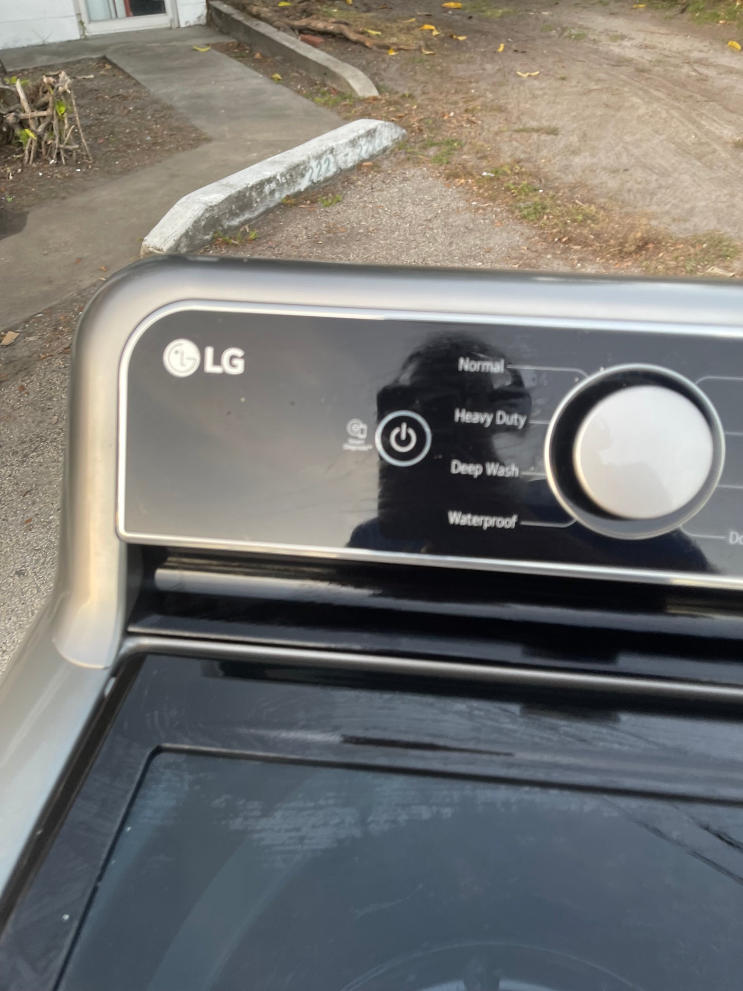 🧺 LG WT7400CV Top-Load Washer