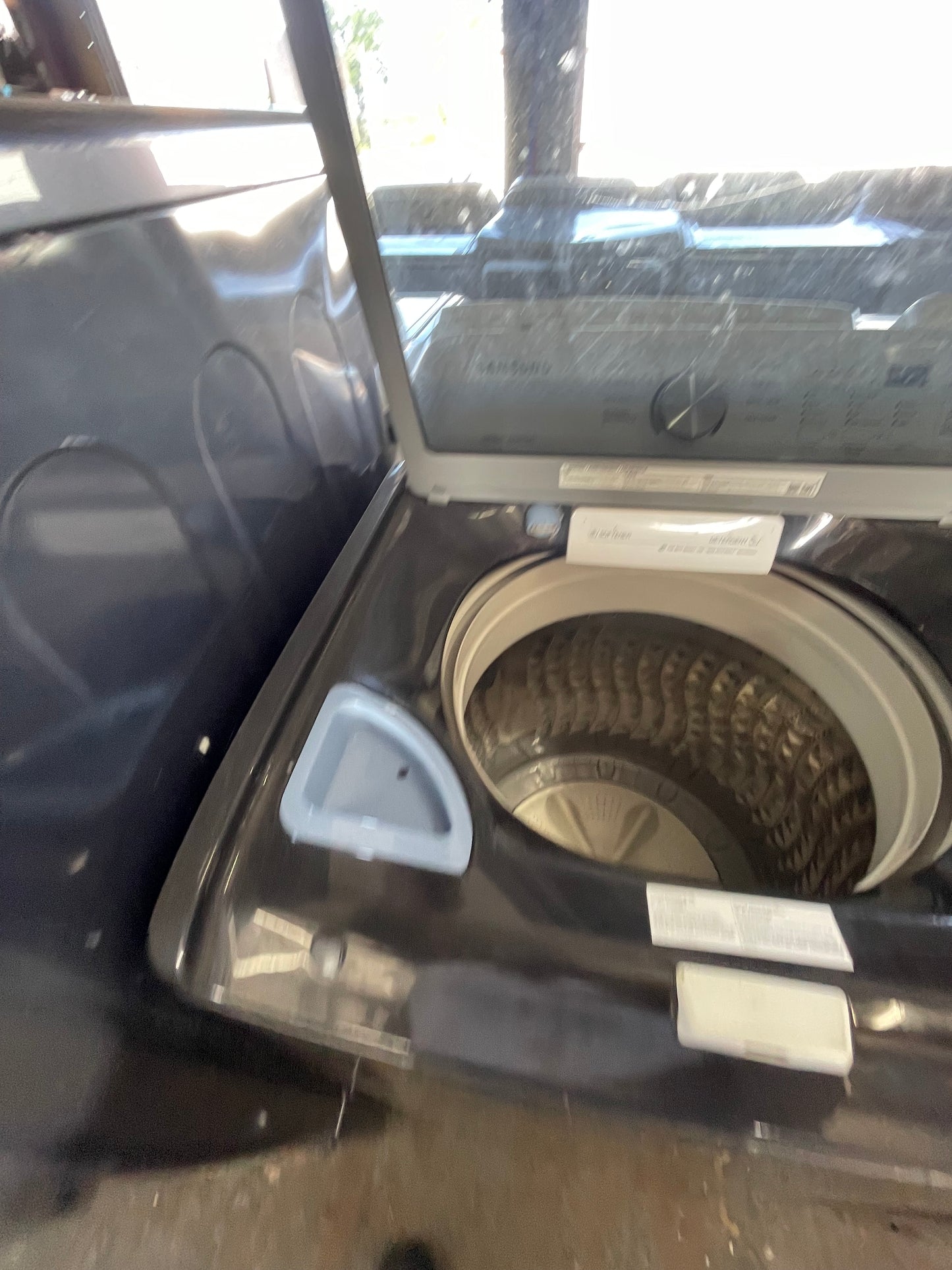 Samsung Active WaterJet High Efficiency Impeller Large ( 4.7-cu ft ) Top-Load Washer ( Brushed Black )