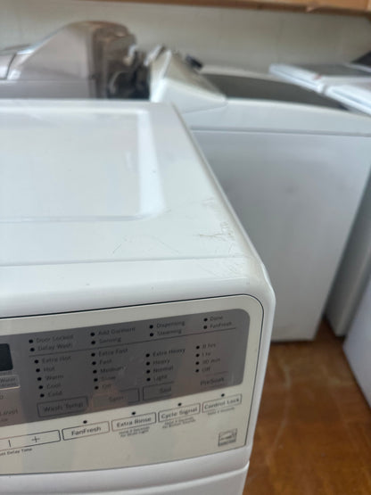 Whirlpool 4.5 cu ft Front‑Load Washer with Load & Go