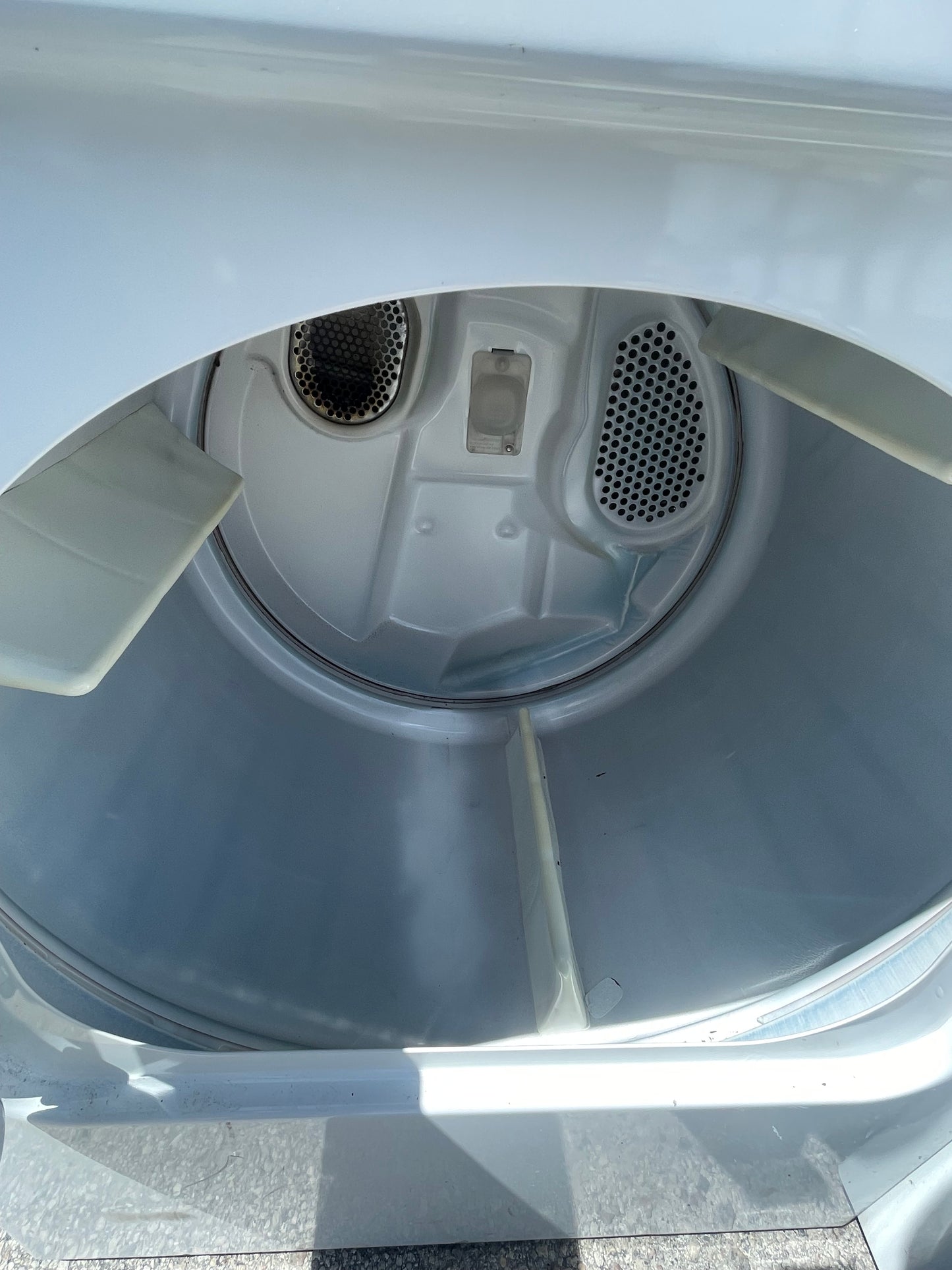 Kenmore Washer And Amana Electric Dryer Set