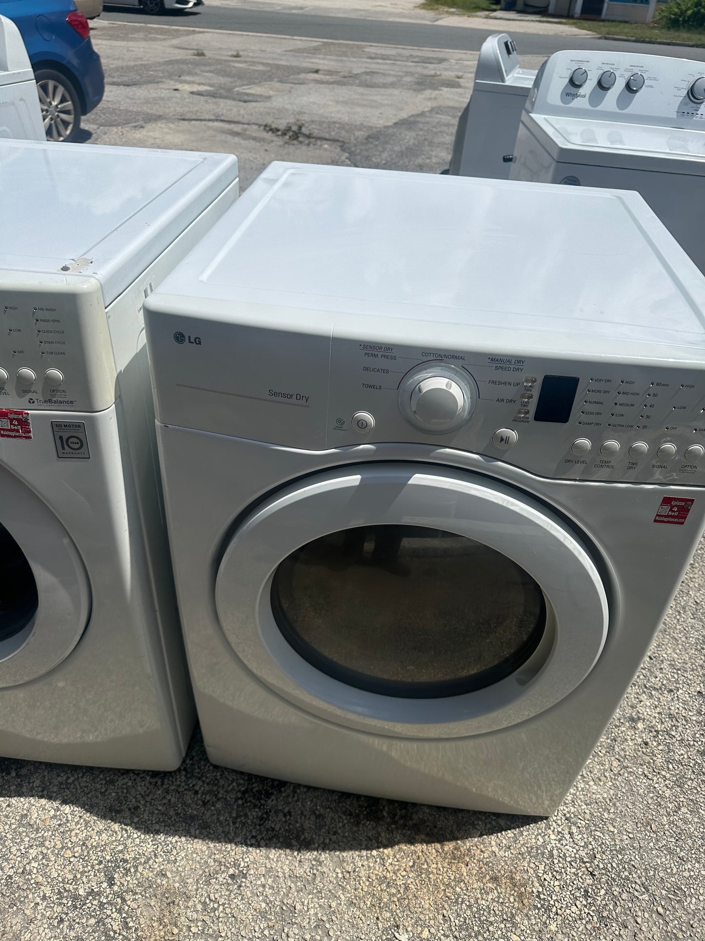 LG 7.0 cu. ft. Electric Dryer (Sensor Dry)