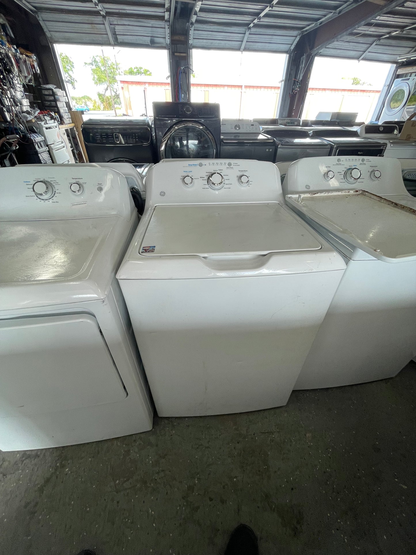 Ge Washer And Electric Dryer  Set