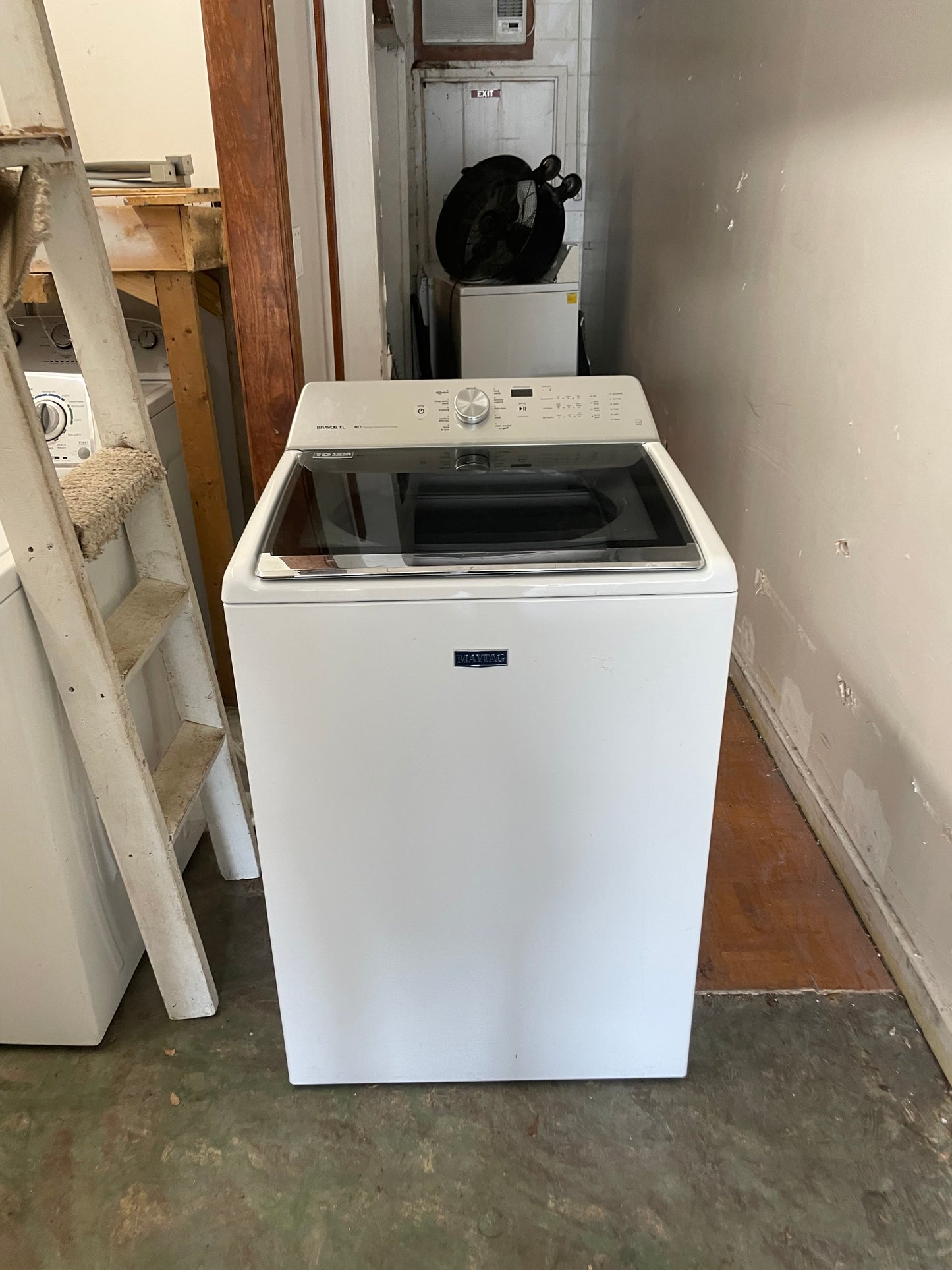 Maytag 4.7 cu. ft. White Top-Load Washer
Model: MVWB835DW