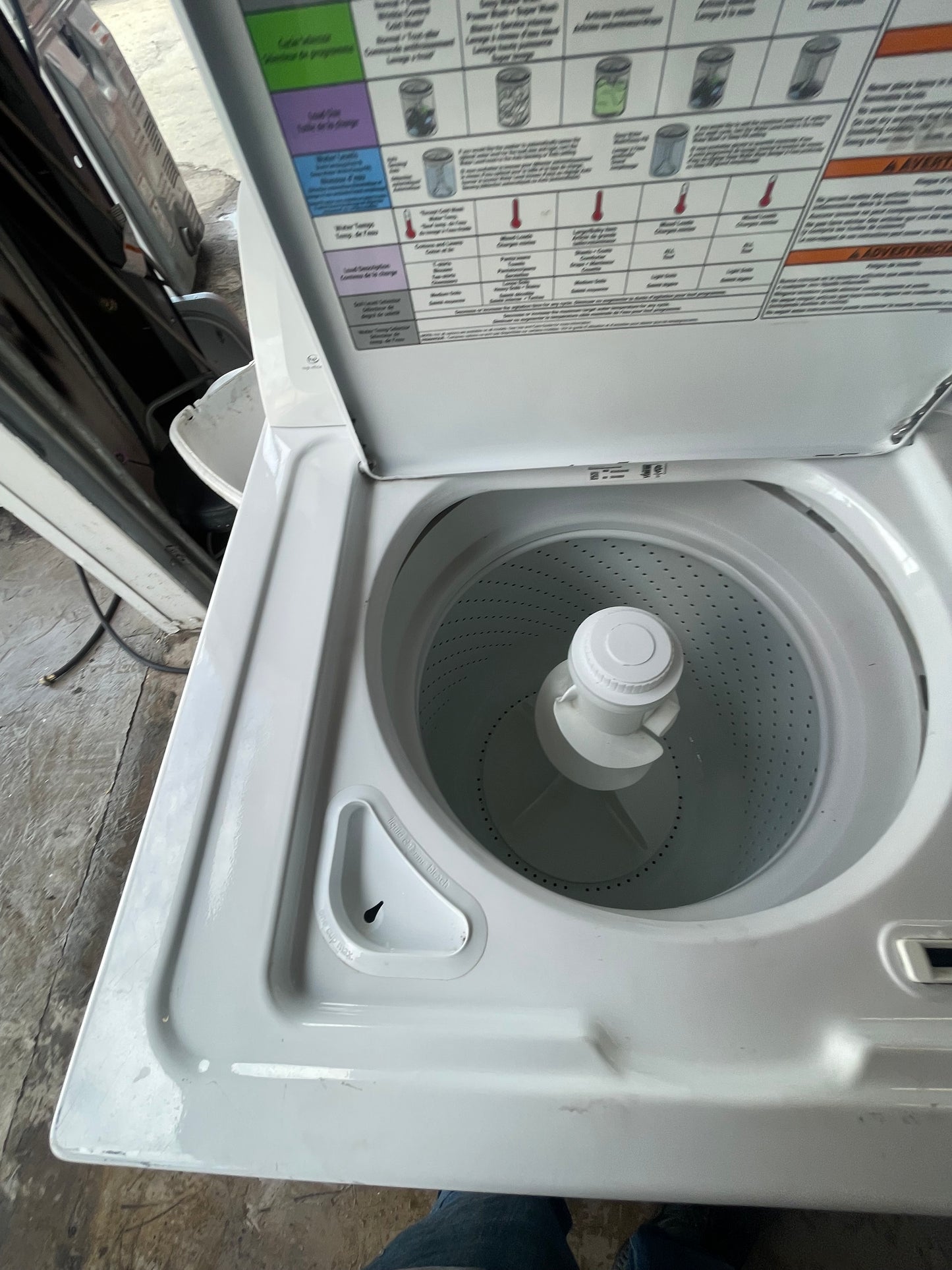 Amana Top-Load Washer•	Model: NTW4516FW0