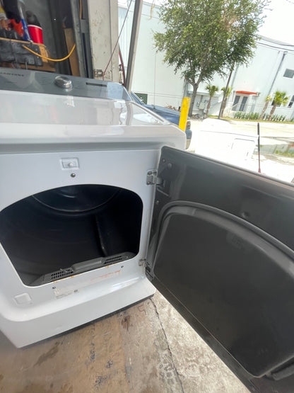 Samsung 7.4 Cu. Ft. White Electric Dryer with Sensor Dry dve50r5200w