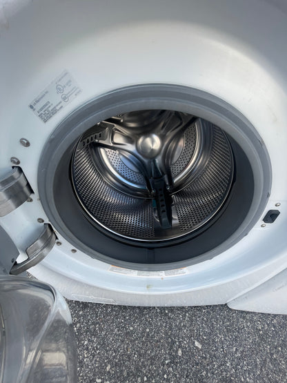 Lg Front load Washer And Electric Dryer Set