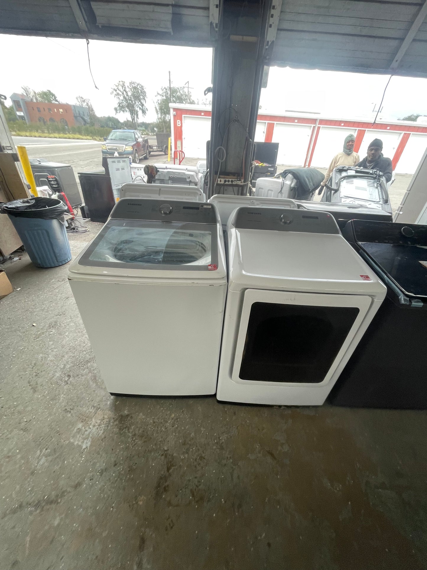 Samsung Washer And Electric Dryer Set