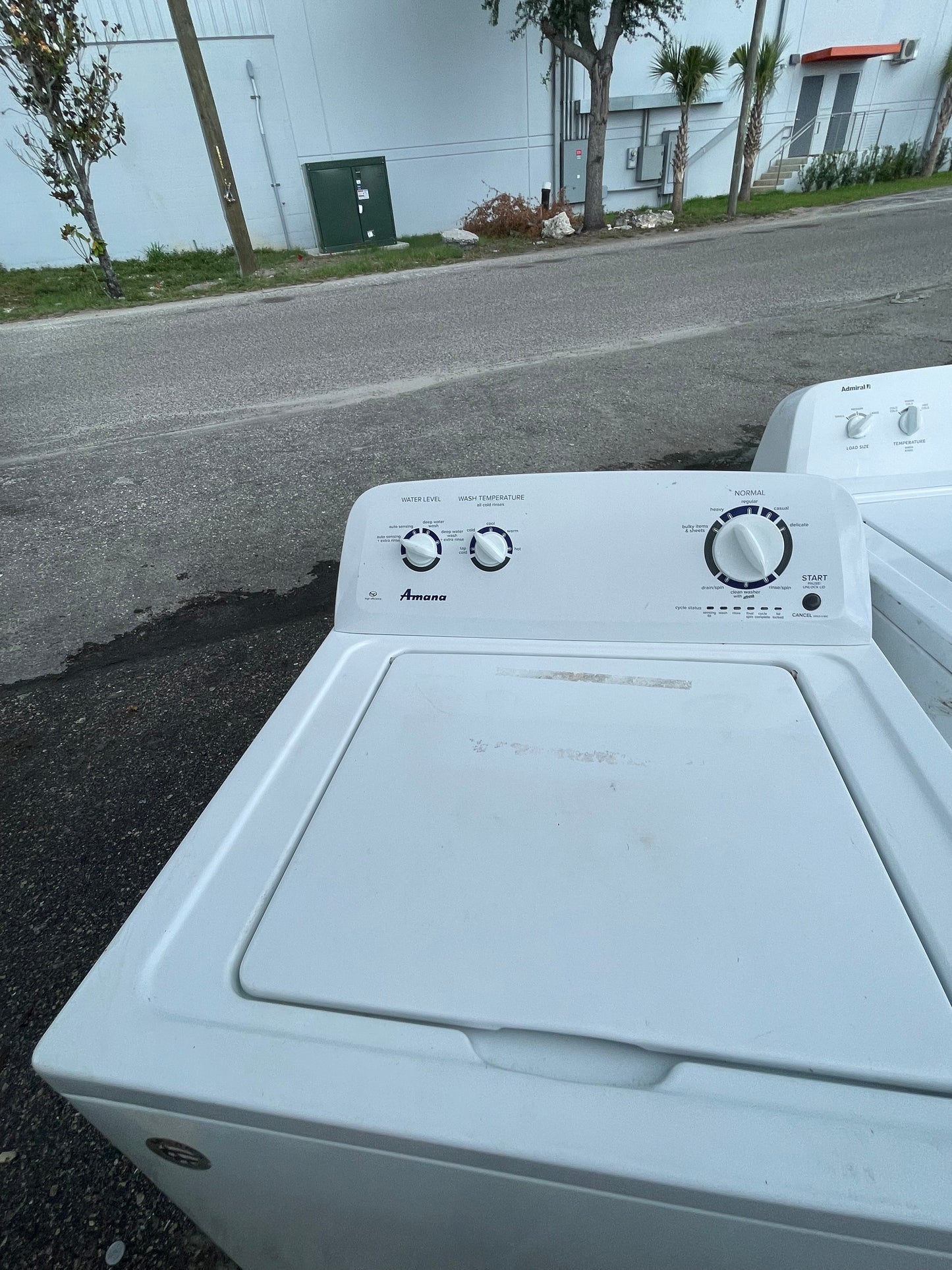 Amana 3.5 CU. FT. TOP-LOAD WASHER WITH DUAL ACTION AGITATOR