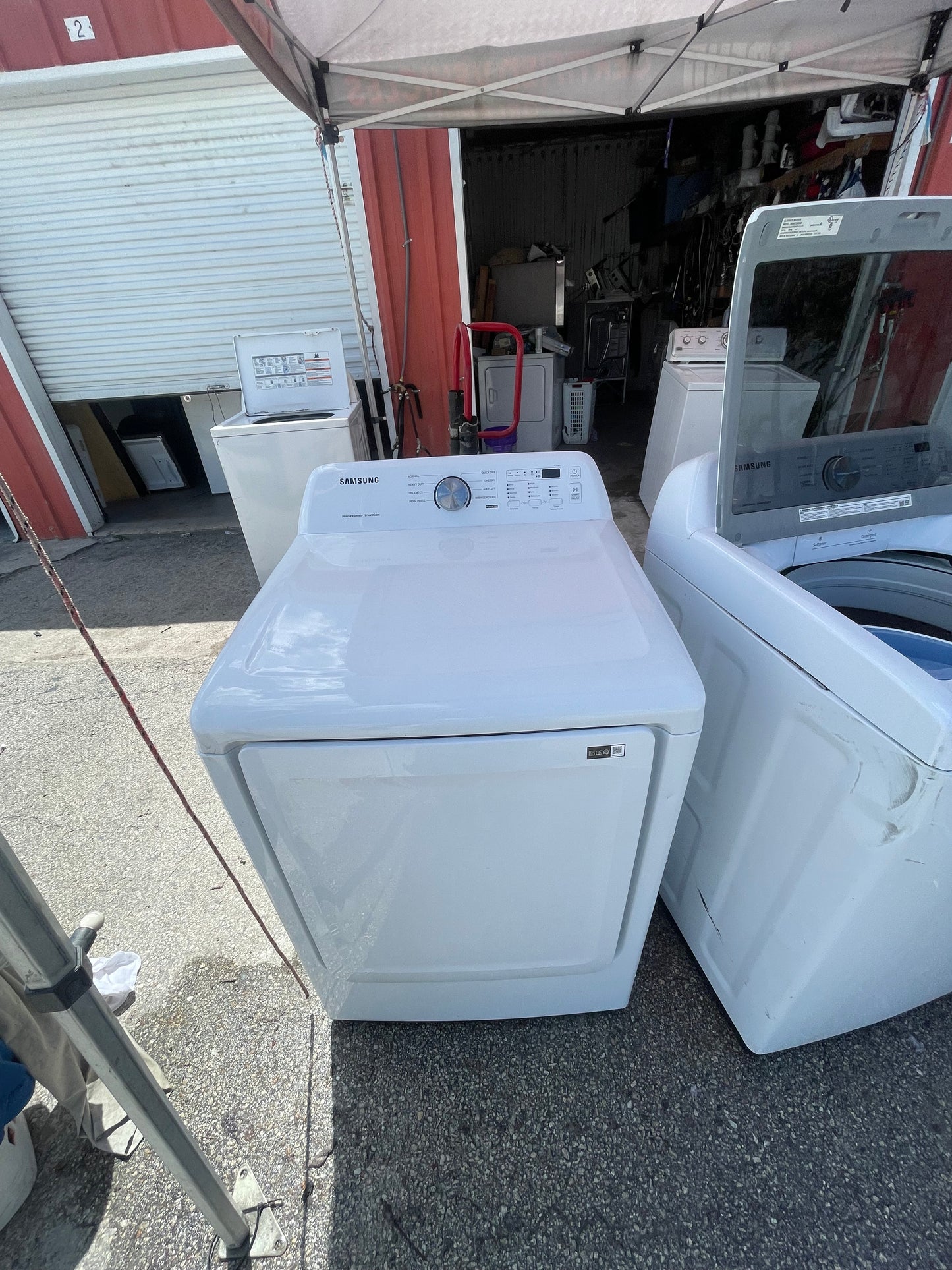Samsung 7.2 cu. ft. Vented Electric Dryer in White with Sensor Dry