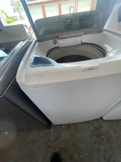 Samsung Washer And Electric Dryer Set