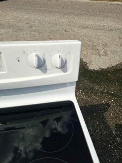 Whirlpool White Electric Stove