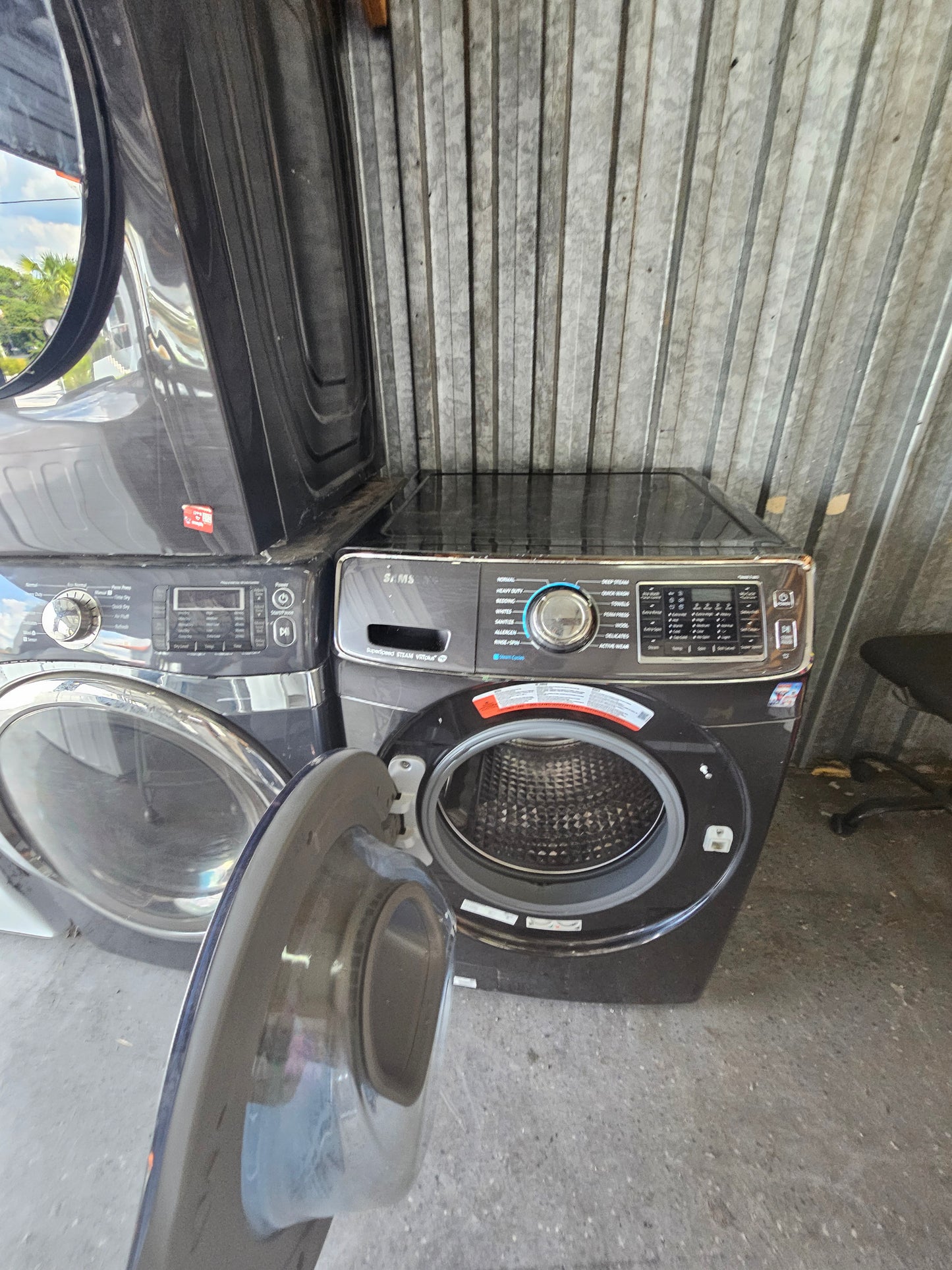 Samsung 4.5 Cu. Ft. High-Efficiency Front Load Washer