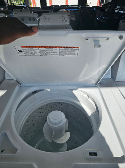 Whirlpool Washer and Electric Dryer Set