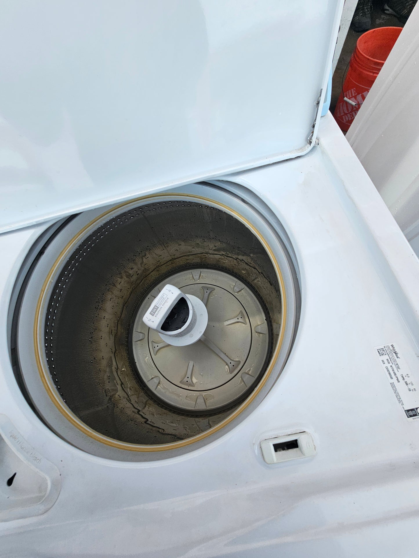 Whirlpool Washer And Electric Dtyer Set