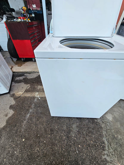Whirlpool Washer And Electric Dtyer Set