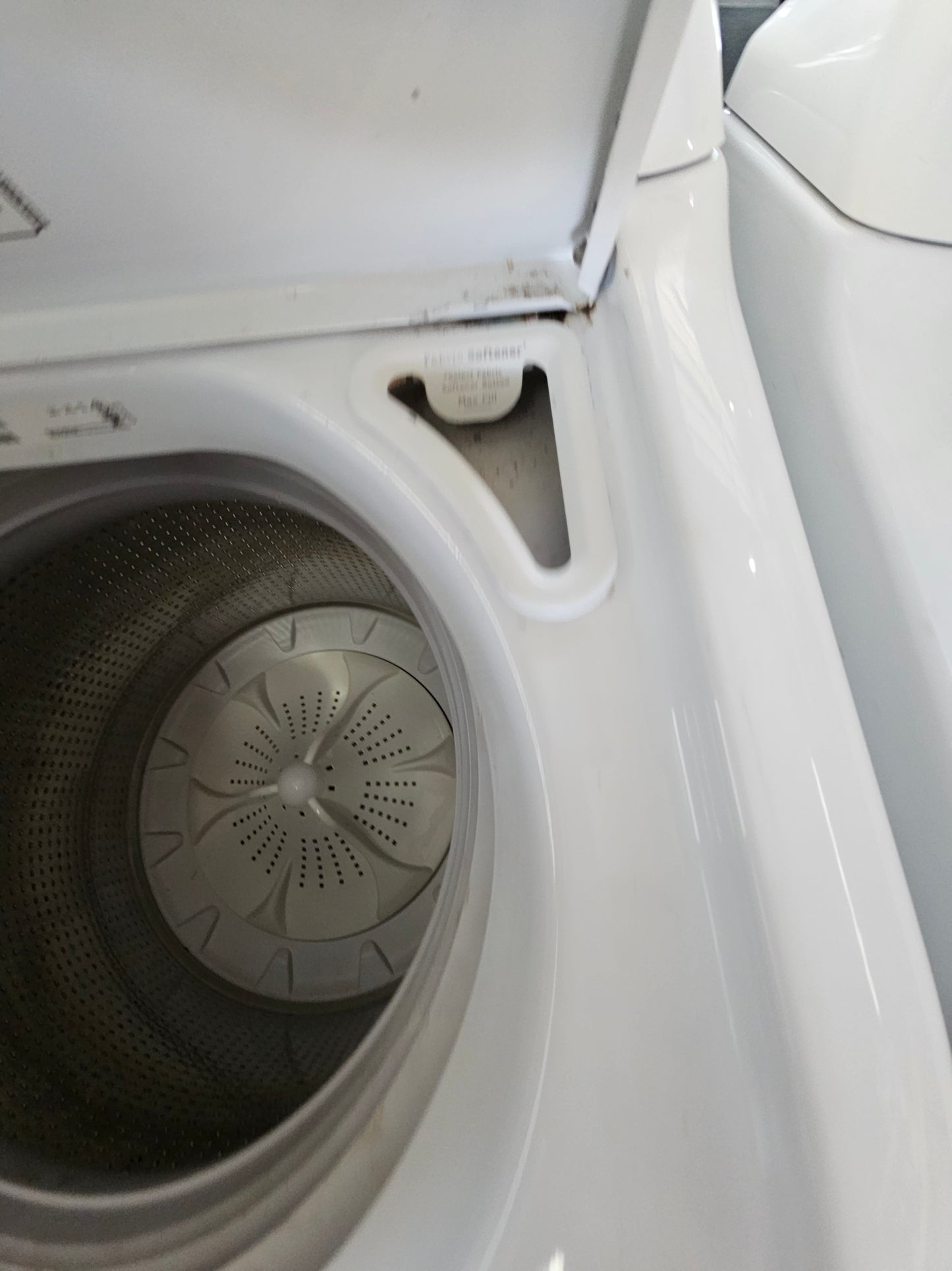 Whirlpool Cabrio High-Efficiency Top Load Washer