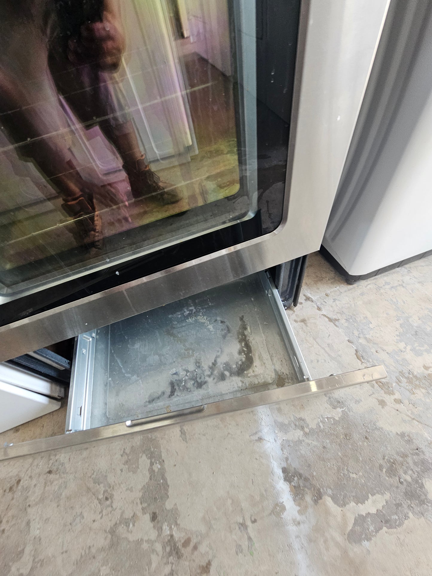 Amana 30" Freestanding Electric Range