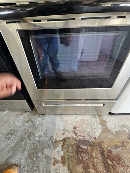 Frigidaire 30" Freestanding Electric Range