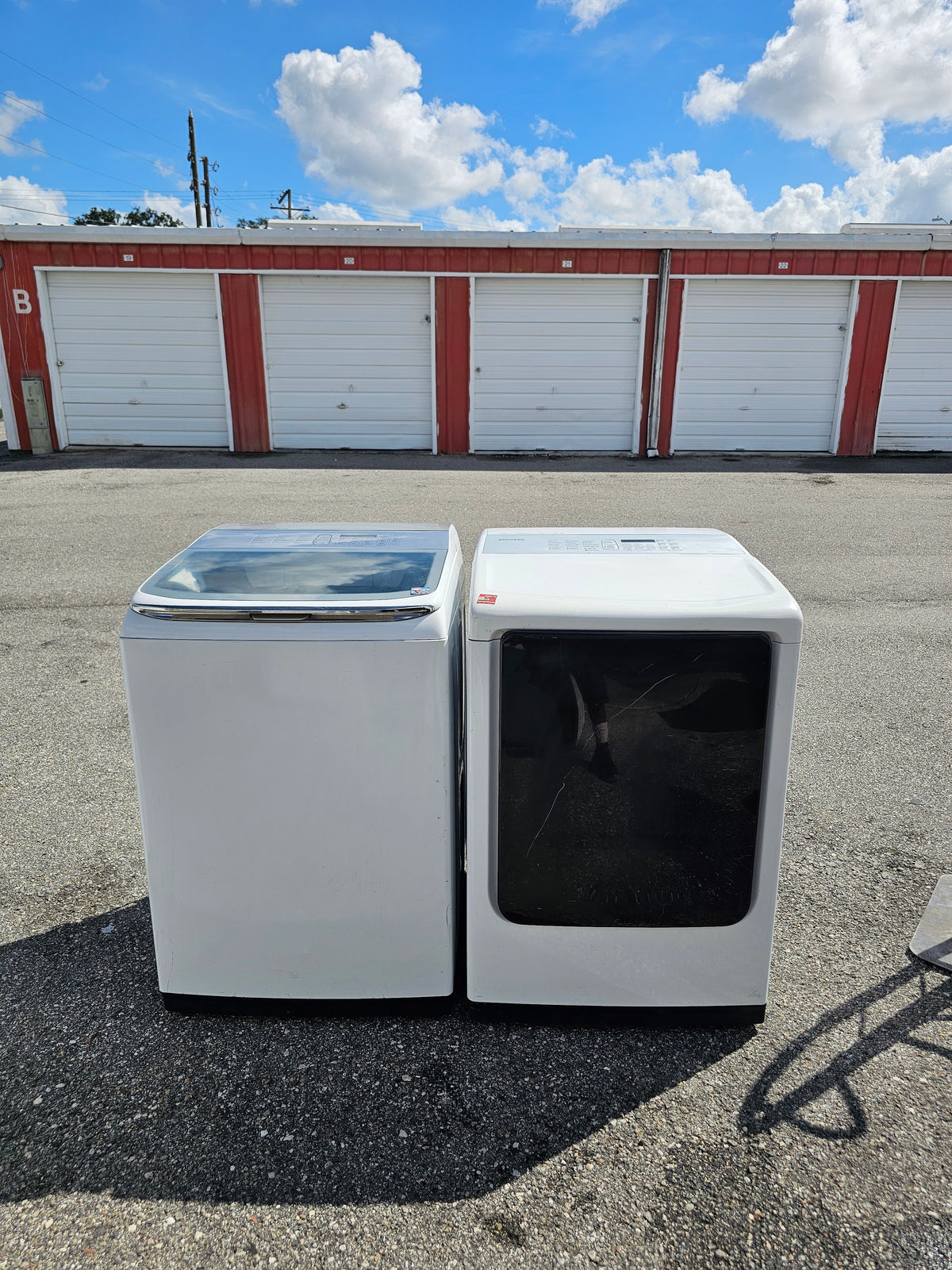 Samsung Washer And Electric Dryer Set
