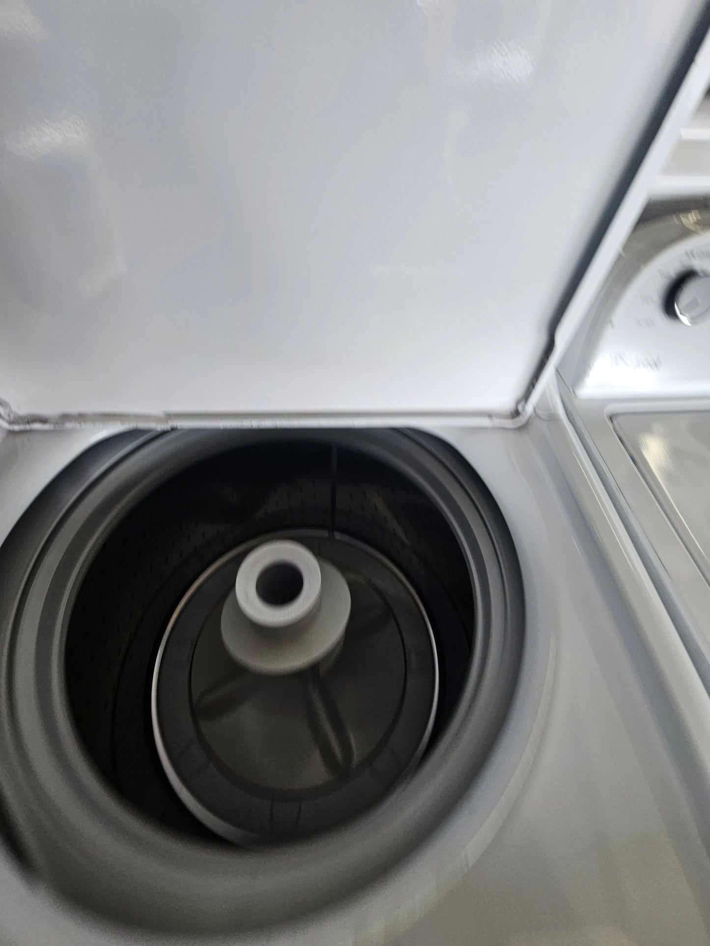 GE HTW240ASK6WS Top-Load Washer
