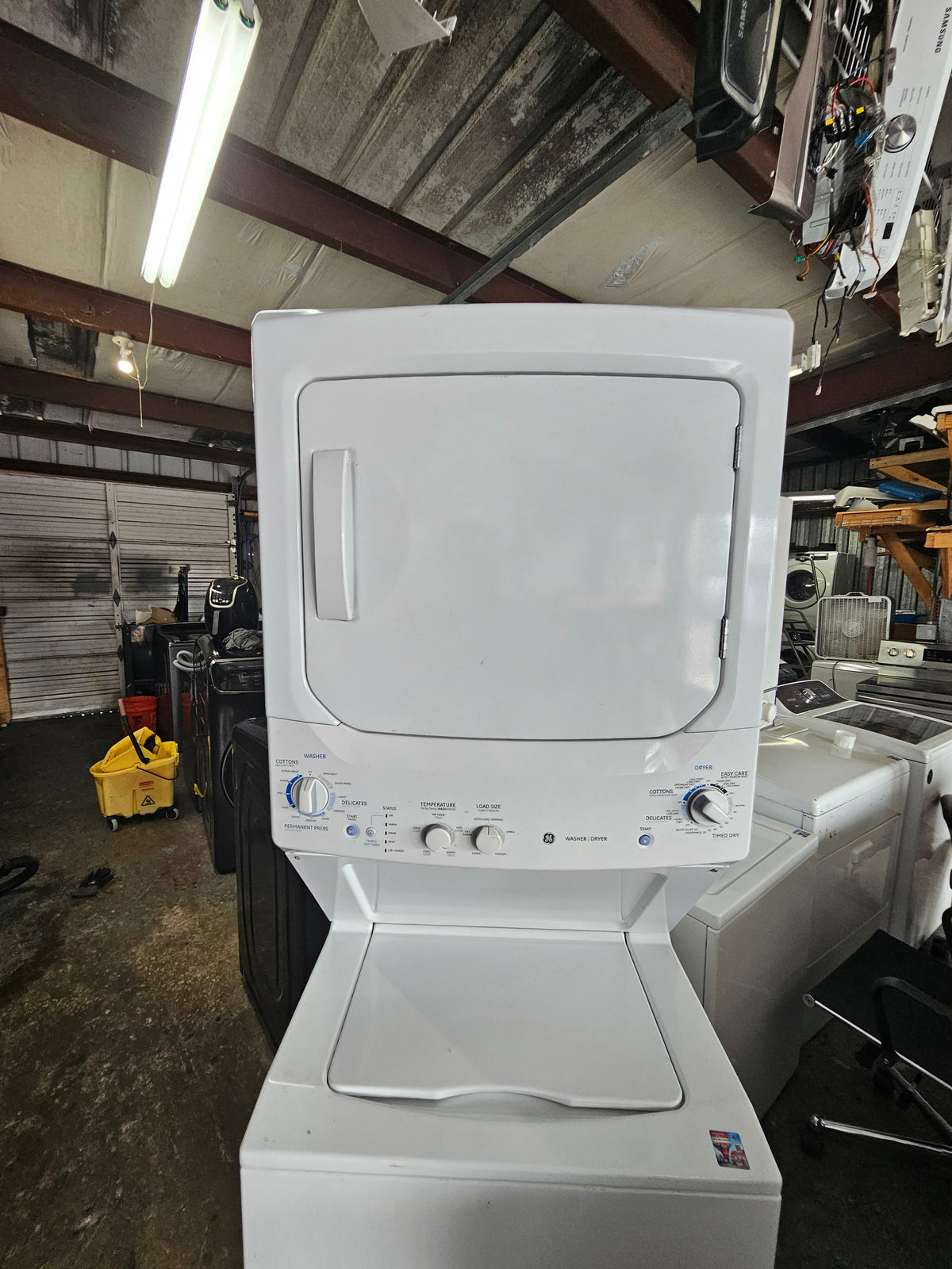 GE Unitized Spacemaker Electric Laundry Center (Washer & Electric Dryer)
