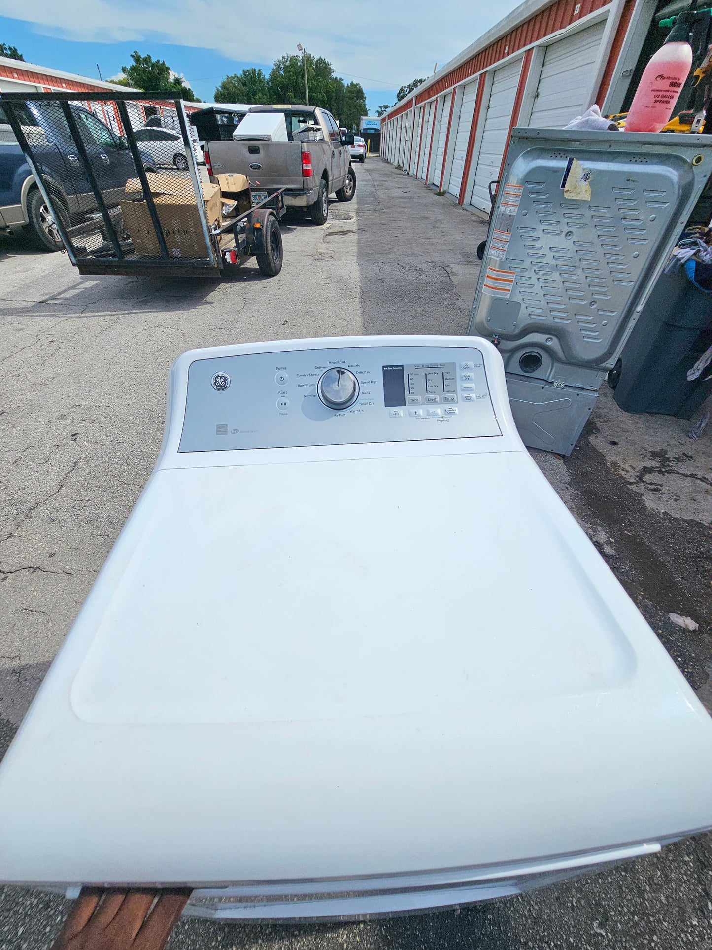 GE 7.4 cu. ft. Capacity Electric Dryer with HE Sensor Dry