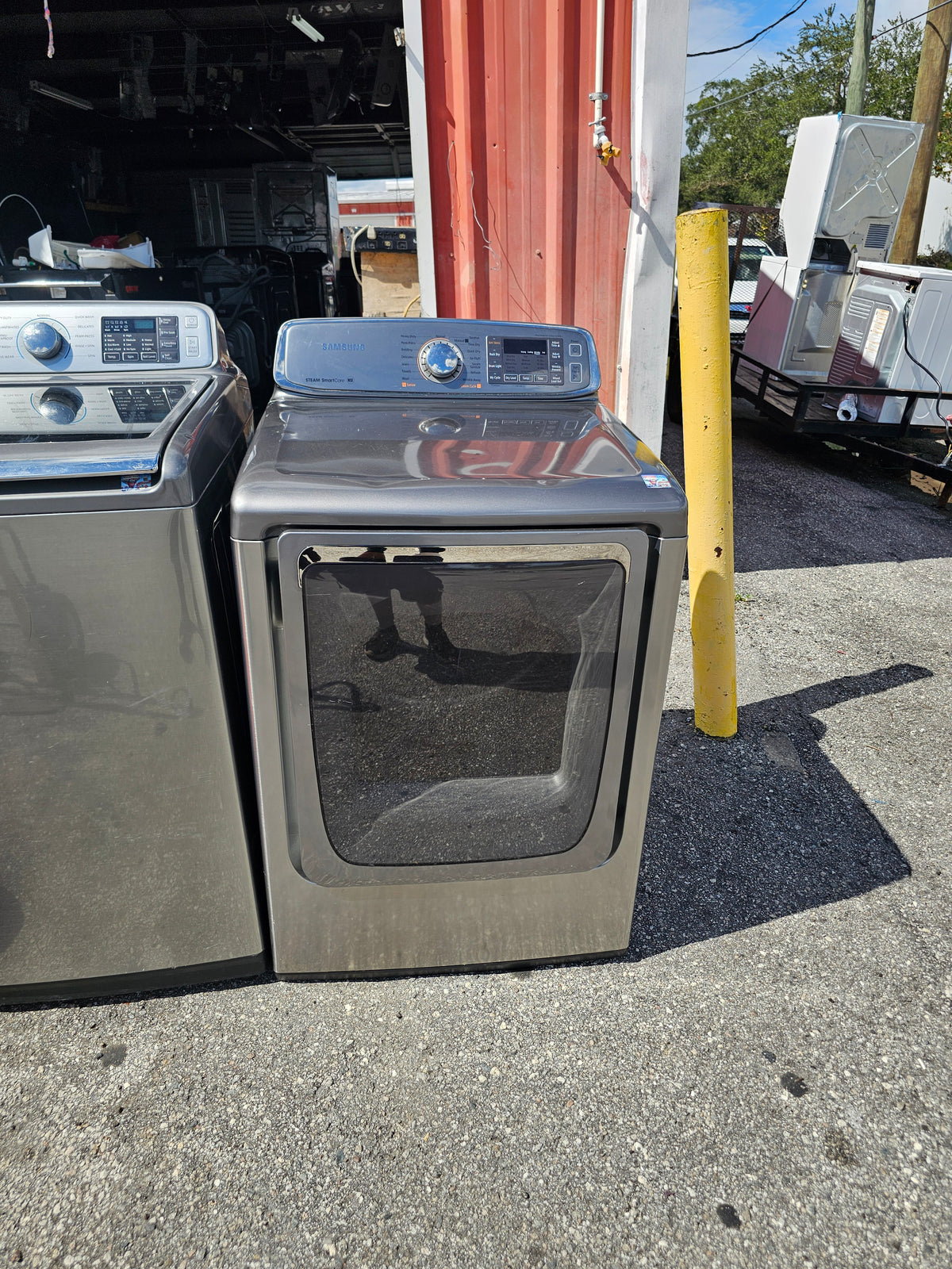 Samsung 7.4 Cu. Ft. Electric Dryer with Steam