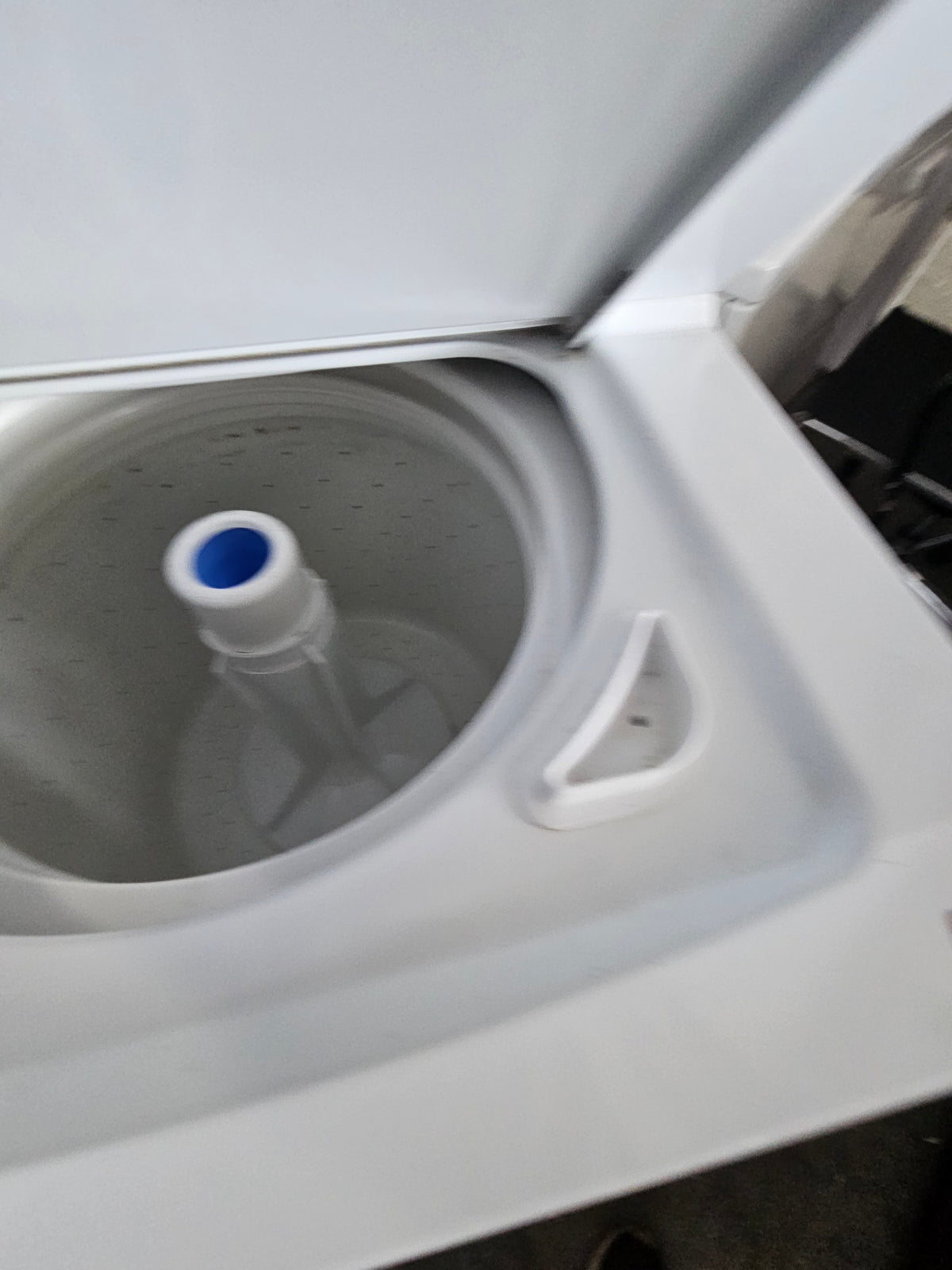 GE Unitized Spacemaker Electric Laundry Center (Washer & Electric Dryer)