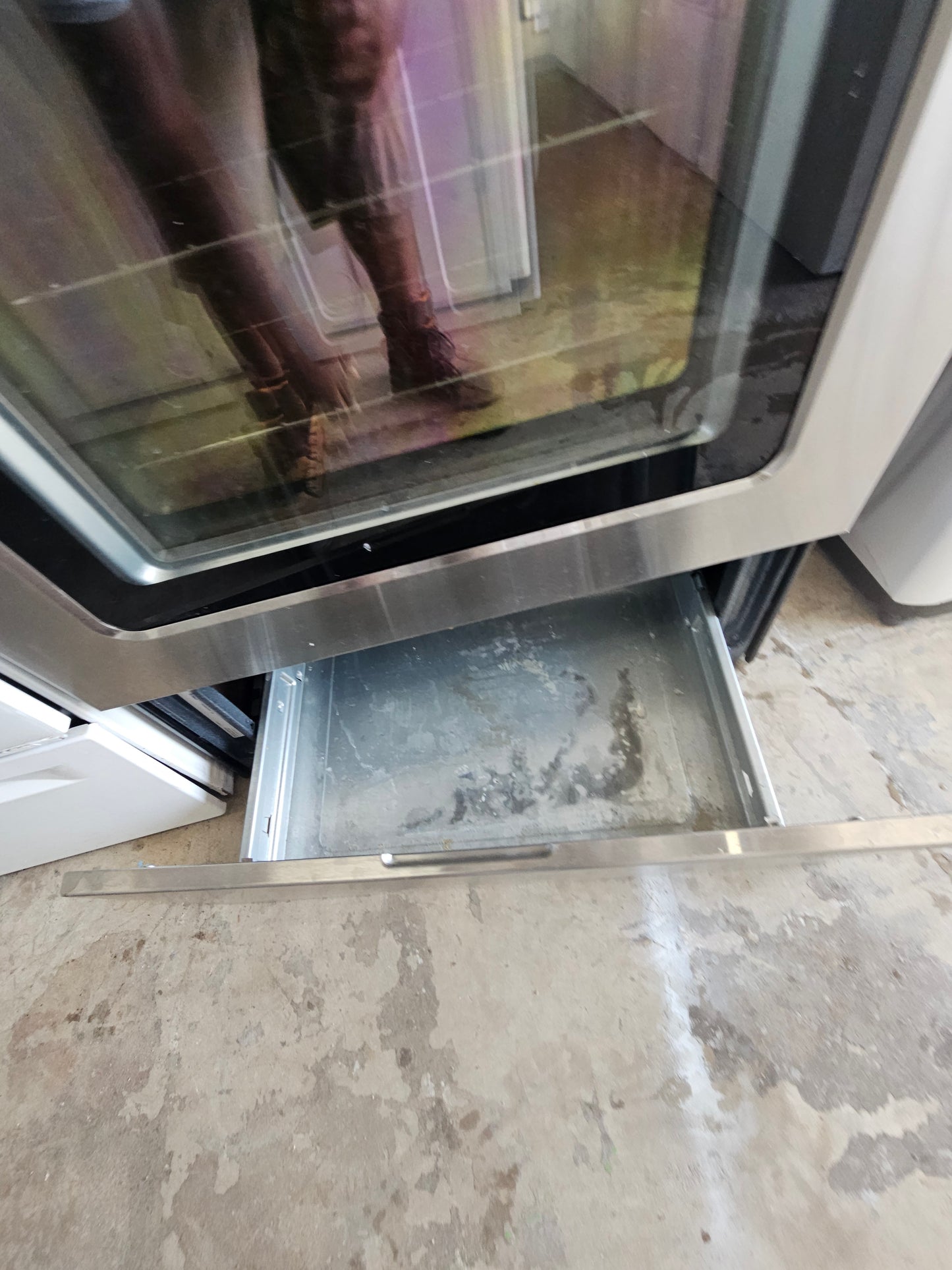 Amana 30" Freestanding Electric Range