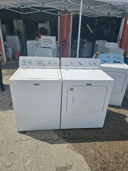 Maytag Washer And Electroc Dryer Set