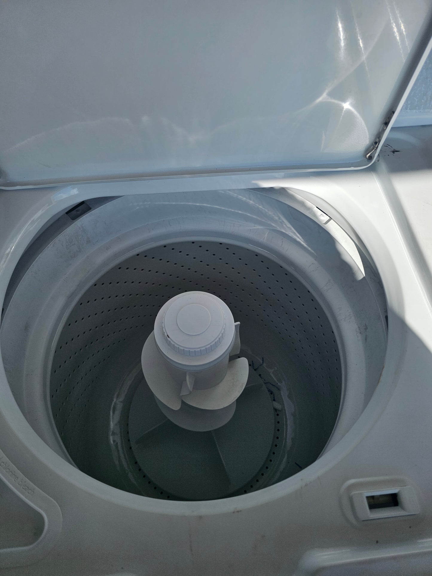 Whirlpool Washer and Electric Dryer Set
