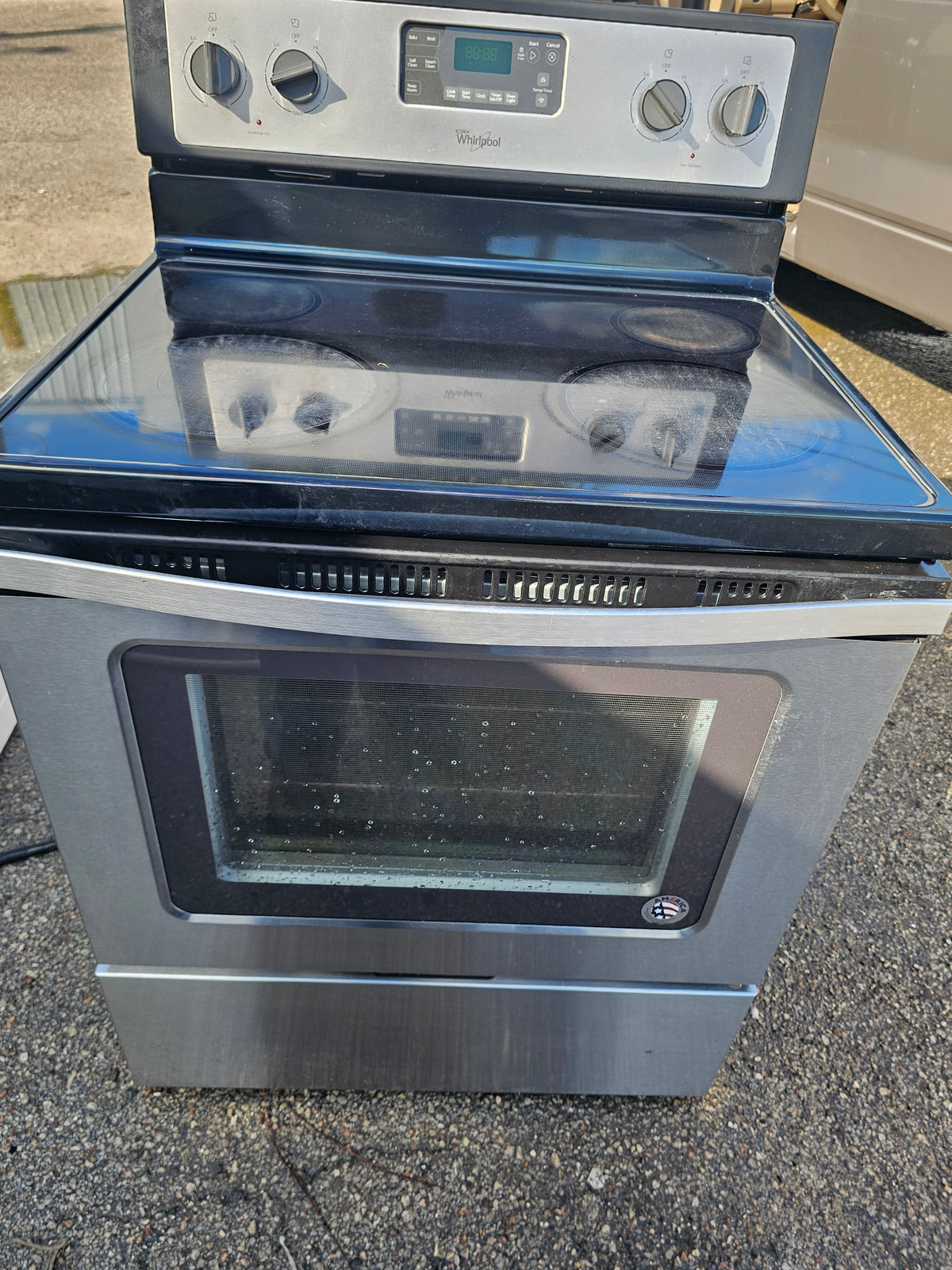 Whirlpool 30-Inch Freestanding Electric Range