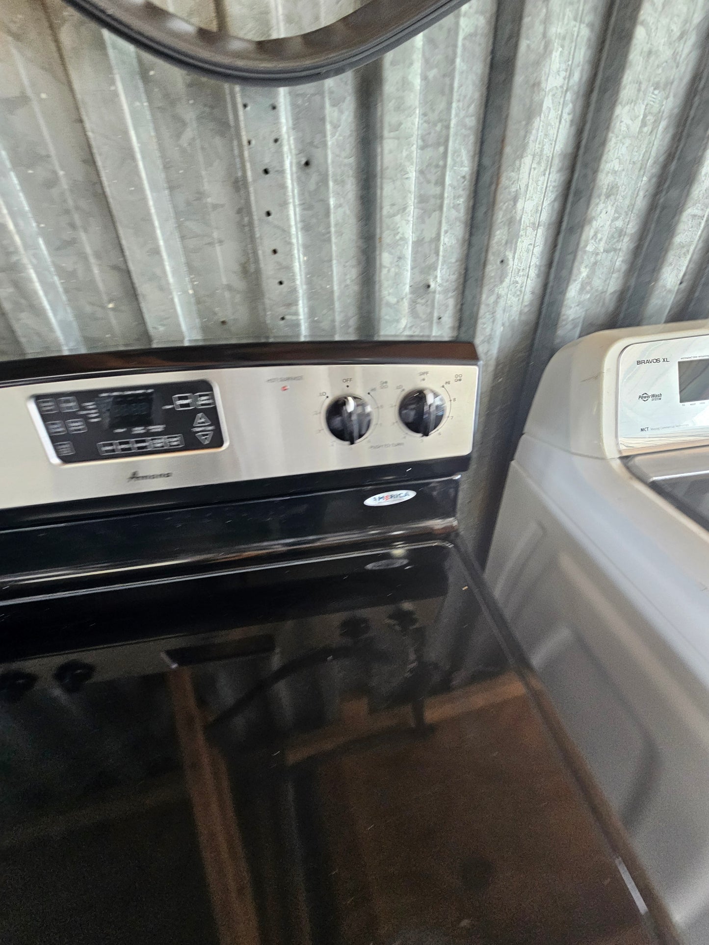 Amana 30" Freestanding Electric Range