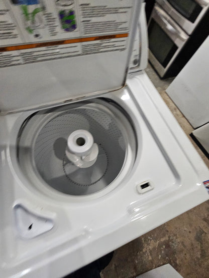 Whirlpool Washer And Electric Dryer Set
