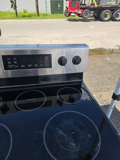 Samsung 30" Freestanding Electric Range with Smooth Cooktop