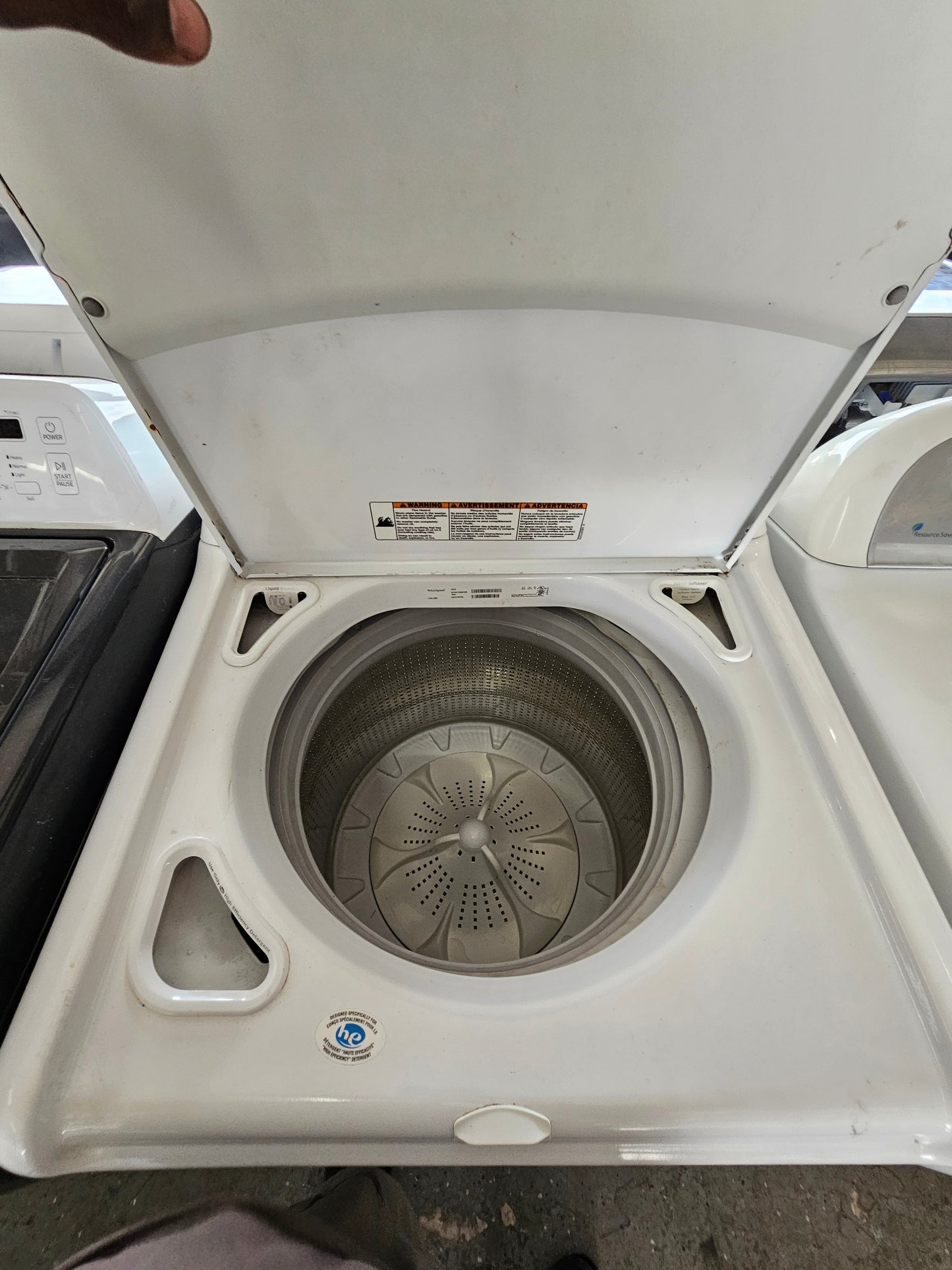 Whirlpool Cabrio High-Efficiency Top Load Washer