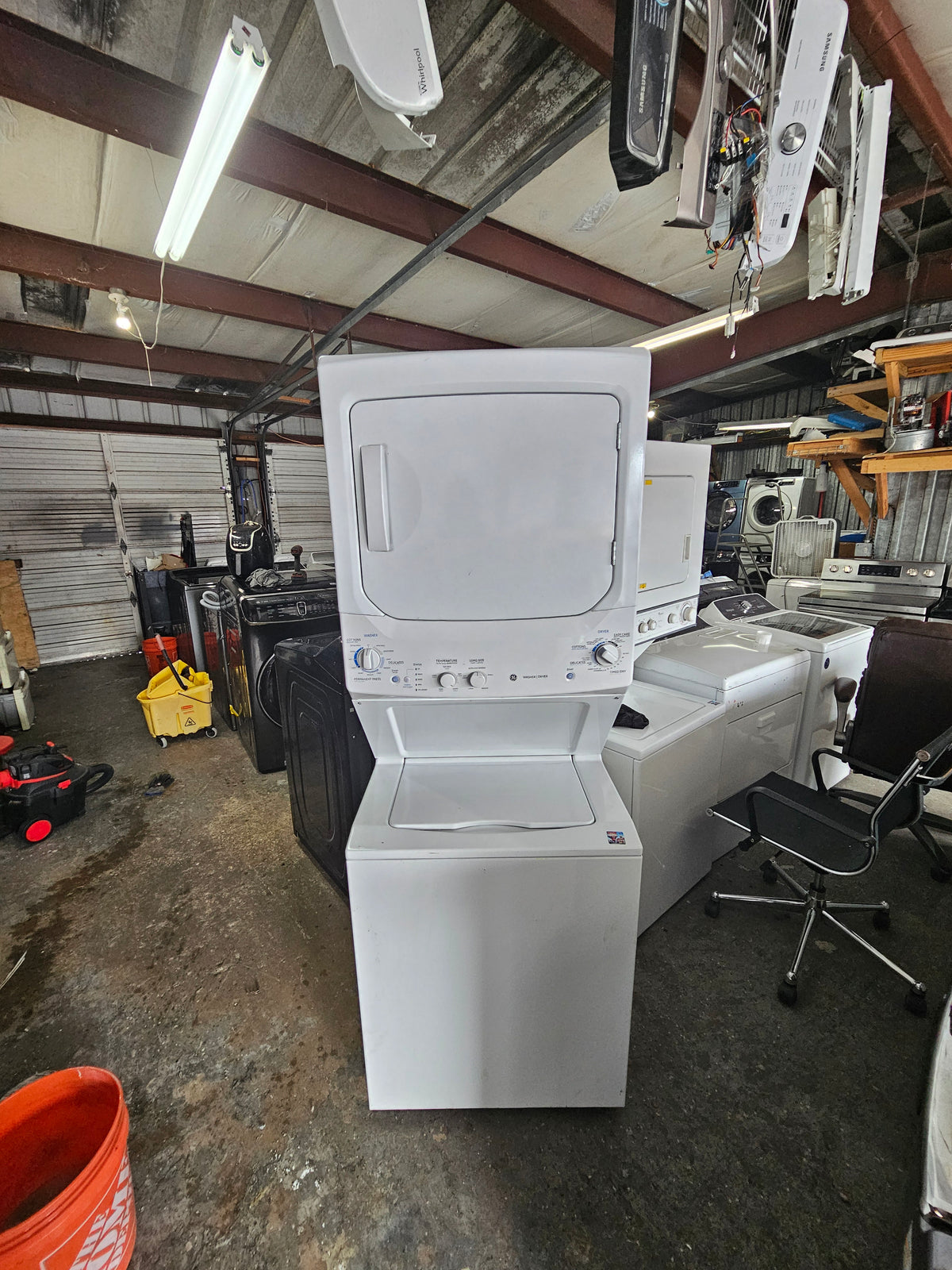 GE Unitized Spacemaker Electric Laundry Center (Washer & Electric Dryer)