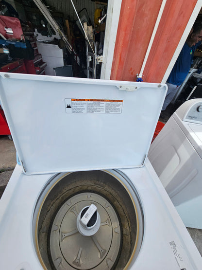 Whirlpool Washer And Electric Dtyer Set