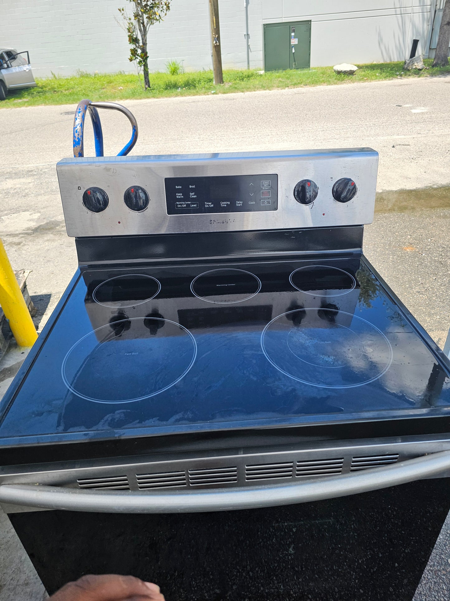 Samsung 30" Freestanding Electric Range with Smooth Cooktop