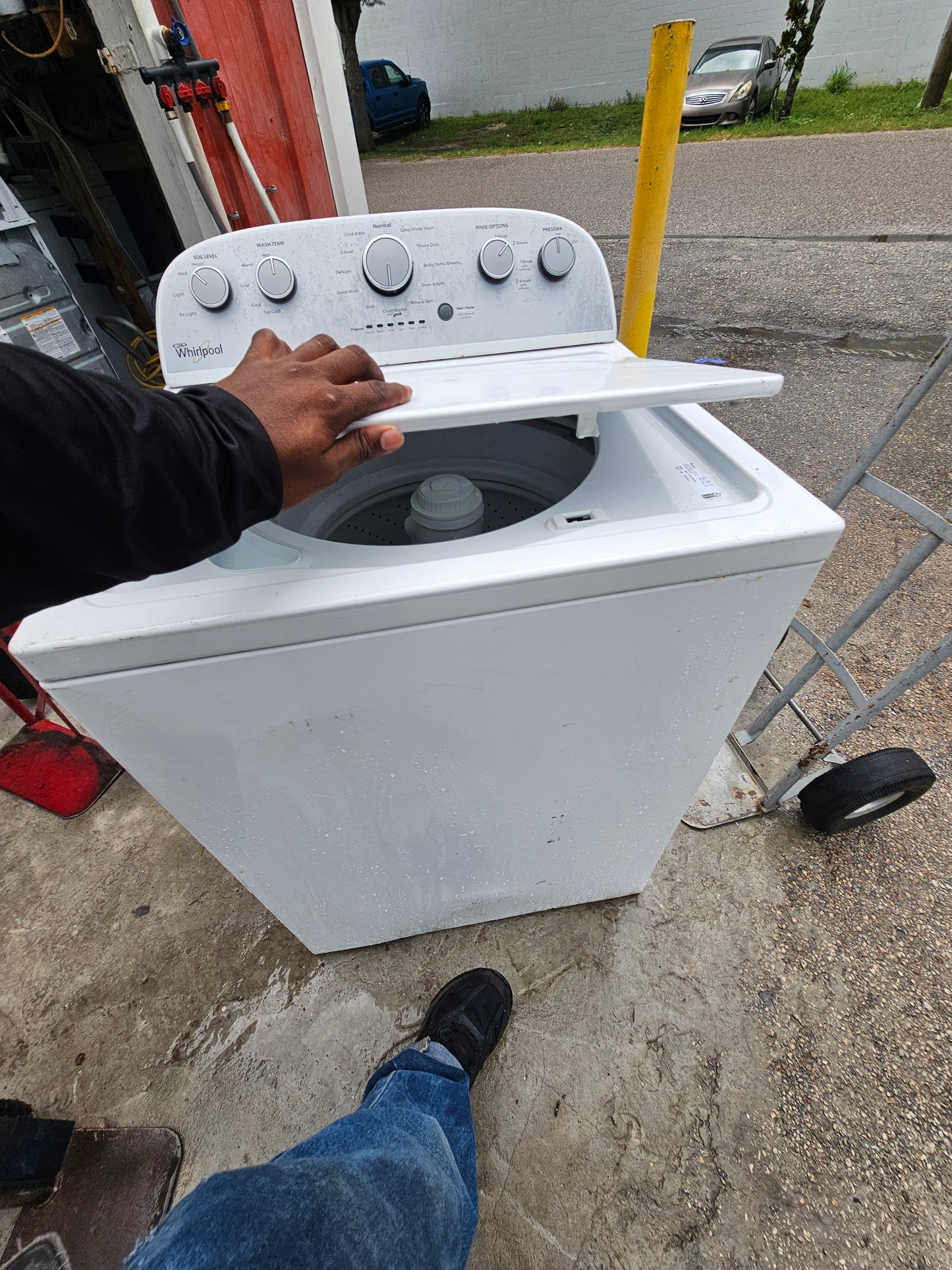 Whirlpool Top Load Washer with Deep Water Wash