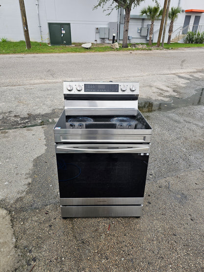 Samsung 6.3 Cu. Ft. Freestanding Electric Range